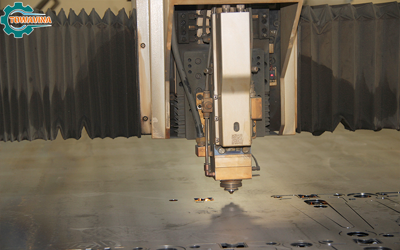 Exploring the Process of Metal Sheet Laser Cutting